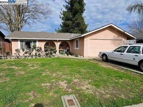 1413 Clevenger Dr, Modesto, CA 95356