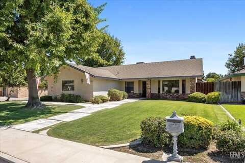 325 Oleander Avenue, Shafter, CA 93263