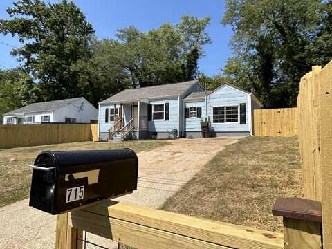 715 W Henderson Drive, Chattanooga, TN 37411