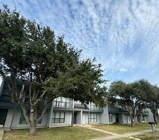 4226 Walnut Hills Drive, Corpus Christi, TX 78413