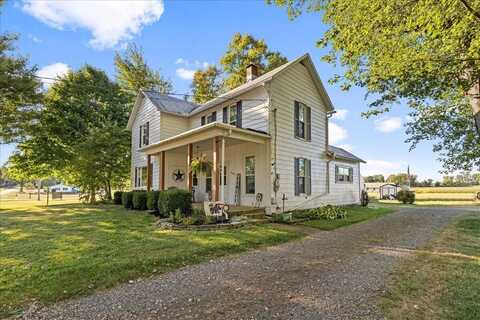 346 N Clayton Street, Centerburg, OH 43011