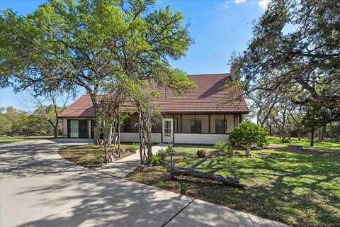 111 Circle Dr, Wimberley, TX 78676