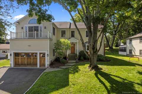 45 Edge Hill Place, Fairfield, CT 06824