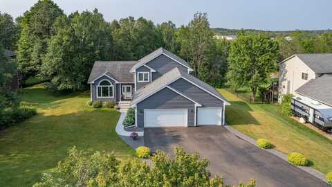 4880 Adrian Ln, Hermantown, MN 55811