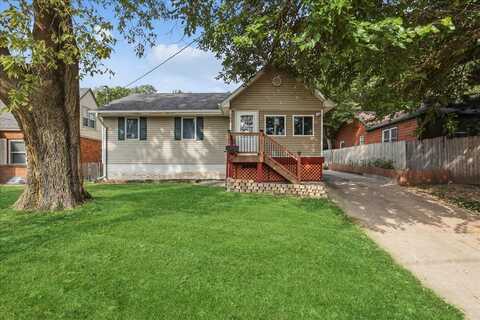 1236 63rd Street, Windsor Heights, IA 50324