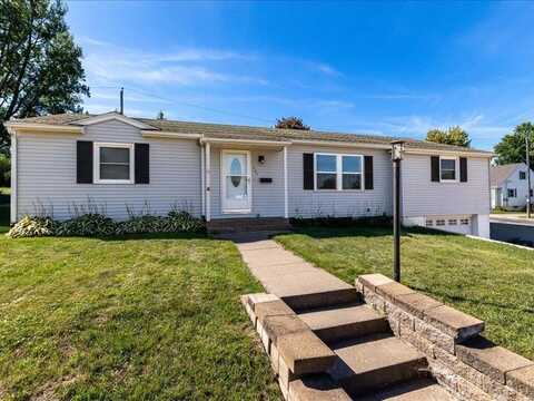 145 Domi, Dickeyville, WI 53808