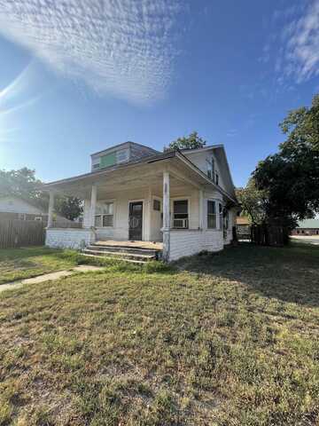 402 W Oak, Enid, OK 73701