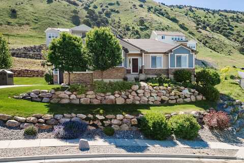 2540 N DRY CREEK PASS, North Logan, UT 84341