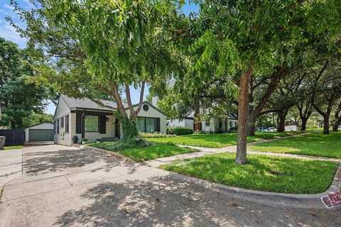 4229 Calmont Avenue, Fort Worth, TX 76107