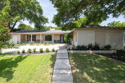 1900 DAKAR Road, Fort Worth, TX 76116