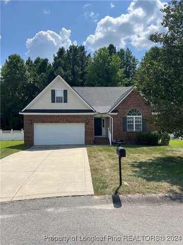 138 Dunbar Court, Raeford, NC 28376