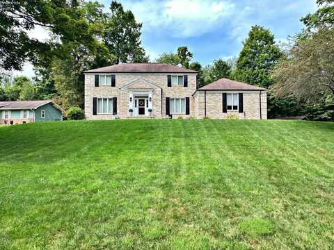 2716 S Briarwood Drive, Tiffin, OH 44883