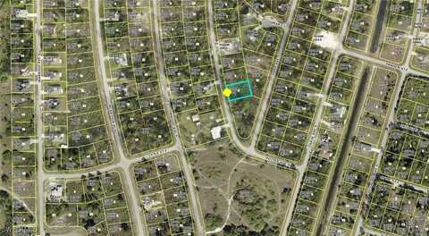 527 Potter Avenue S, Lehigh Acres, FL 33974