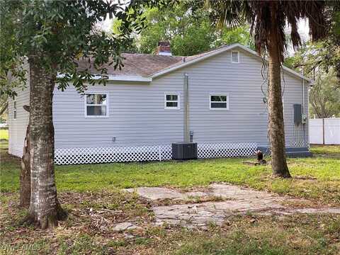 2371 Lafayette Street, Fort Myers, FL 33901