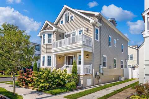 29 N Iroquois Ave, Margate City, NJ 08402