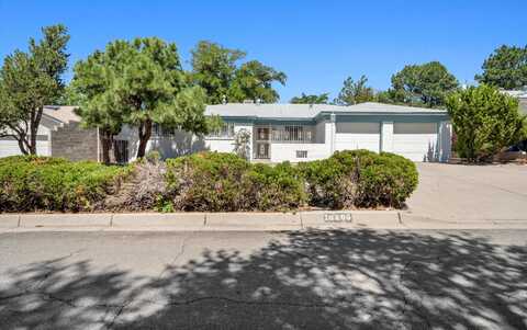 10505 Karen Avenue NE, Albuquerque, NM 87111