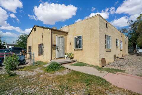 405 Yale Boulevard SE, Albuquerque, NM 87106