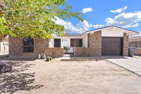 933 LA BARCA Drive, El Paso, TX 79907