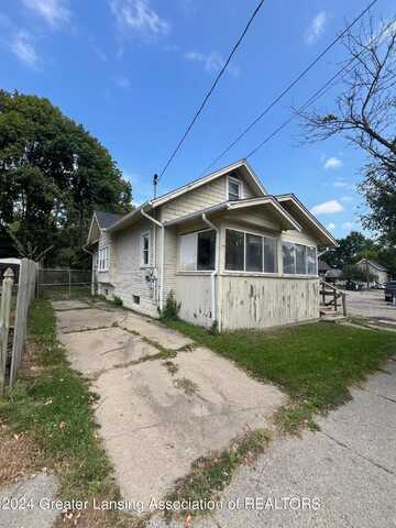 1709 E Kalamazoo Street, Lansing, MI 48912