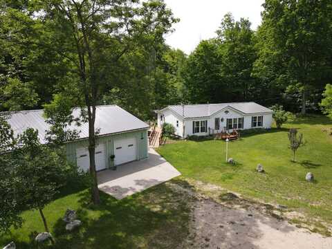 2802 Coulter Creek Trail Trail, Central Lake, MI 49622