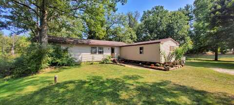 466 S Dowling, White Cloud, MI 49349