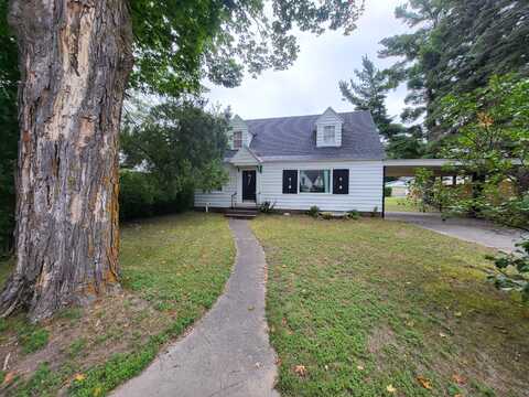 10858 Main Street Street, Honor, MI 49640