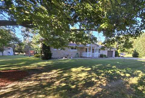 3006 S Sand Dunes Drive, Hillsdale, MI 49242