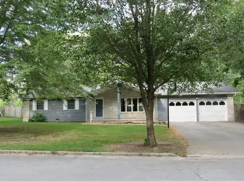 301 N Walnut Street, Marshfield, MO 65706