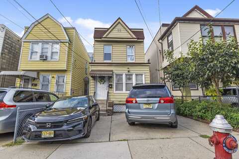 56 ROOSEVELT AVE, JC, West Bergen, NJ 07304