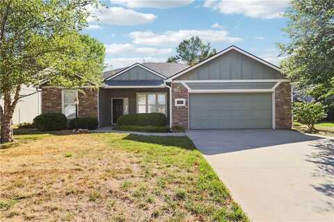 212 Campbell Drive, Lawrence, KS 66049