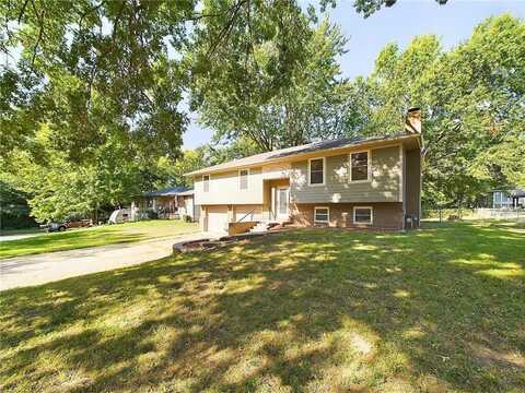 1111 Vest Drive, Warrensburg, MO 64093