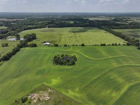 29402 S Sawmill Road, Harrisonville, MO 64701