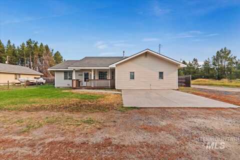 250 Eld Ln, Donnelly, ID 83615