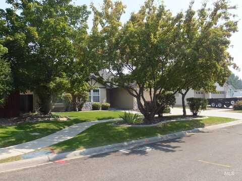 64 S Silverwood Way, Eagle, ID 83616