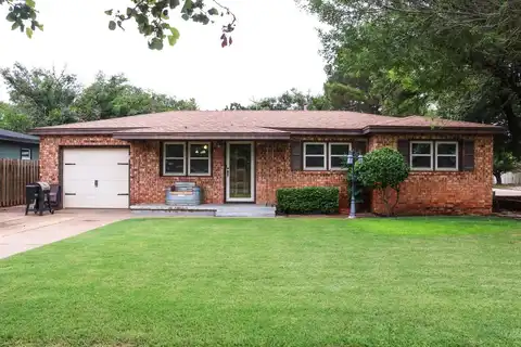 950 21st Street, Slaton, TX 79364