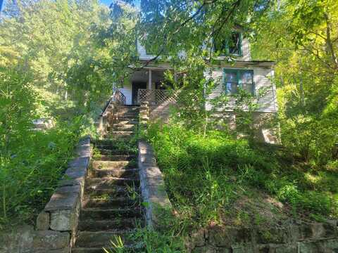 573 Hurricane Creek Road, Hyden, KY 41749