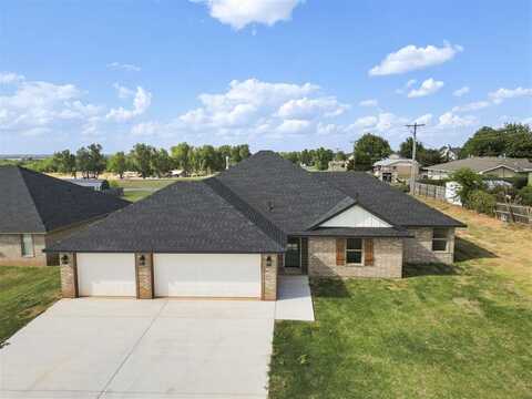 201 Cherry Ave, Fletcher, OK 73541