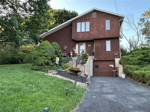 2341 Woodridge Terrace, Palmer, PA 18045