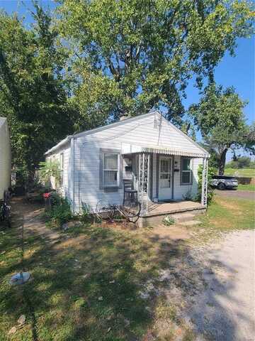 121 Hanner, East Alton, IL 62024