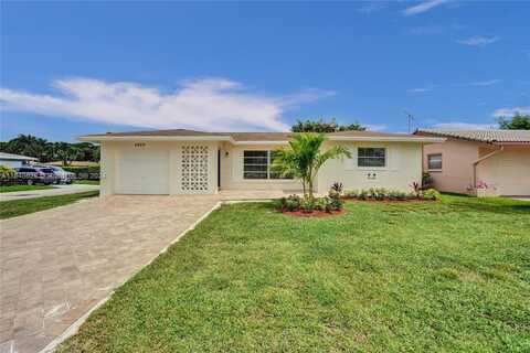 6809 NW 58th St, Tamarac, FL 33321