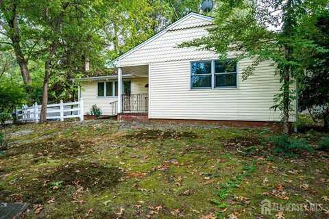 104 Connolly Drive, East Brunswick, NJ 08816