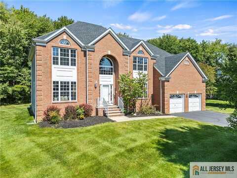 72 Macfarlane Circle, Monroe, NJ 08831