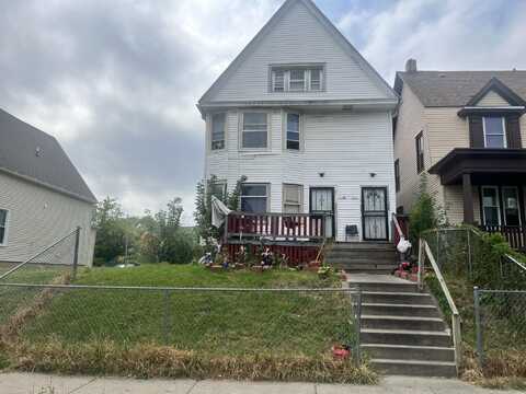 2015 N 38th St, Milwaukee, WI 53208