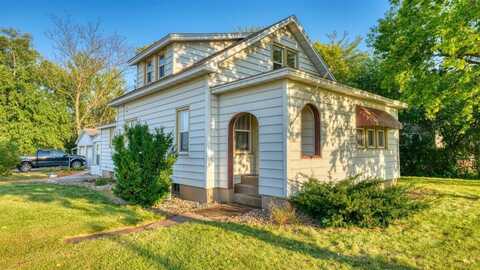 2308 Bainbridge St, La Crosse, WI 54603