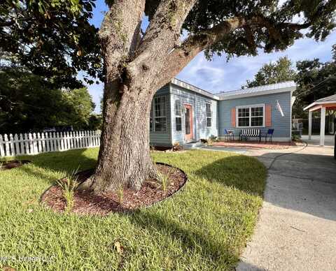 225 Magnolia Street, Long Beach, MS 39560