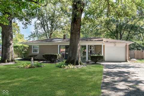 6035 Woodside Drive, Indianapolis, IN 46228