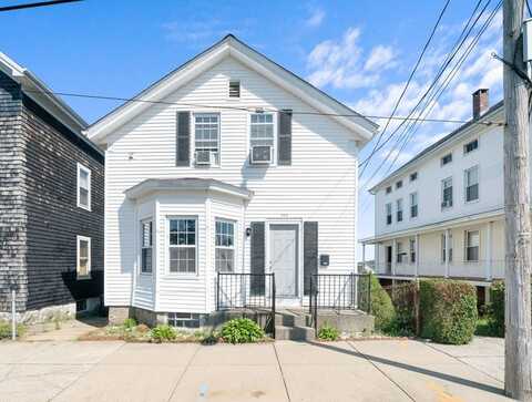 504 Bradford Ave, Fall River, MA 02721