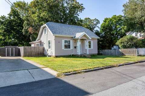 92 Wingold St, Fall River, MA 02720