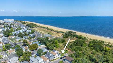 19 Waterview Place, Keansburg, NJ 07734