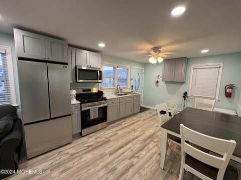 115 Dupont Avenue, Seaside Heights, NJ 08751